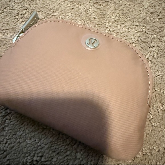 💢SOLD💢Lululemon Dual Pouch Wristlet Pink Pastel / Twilight Rose - Picture 4 of 6